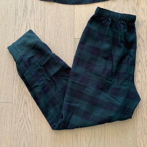 A&F Flannel PJ Set - Picture 6 of 8